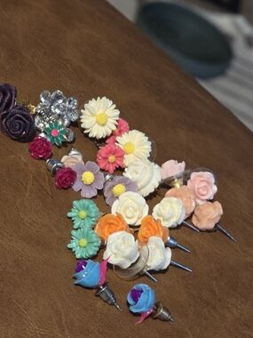 Floral Mixed Stud Earring Set - Multicolor